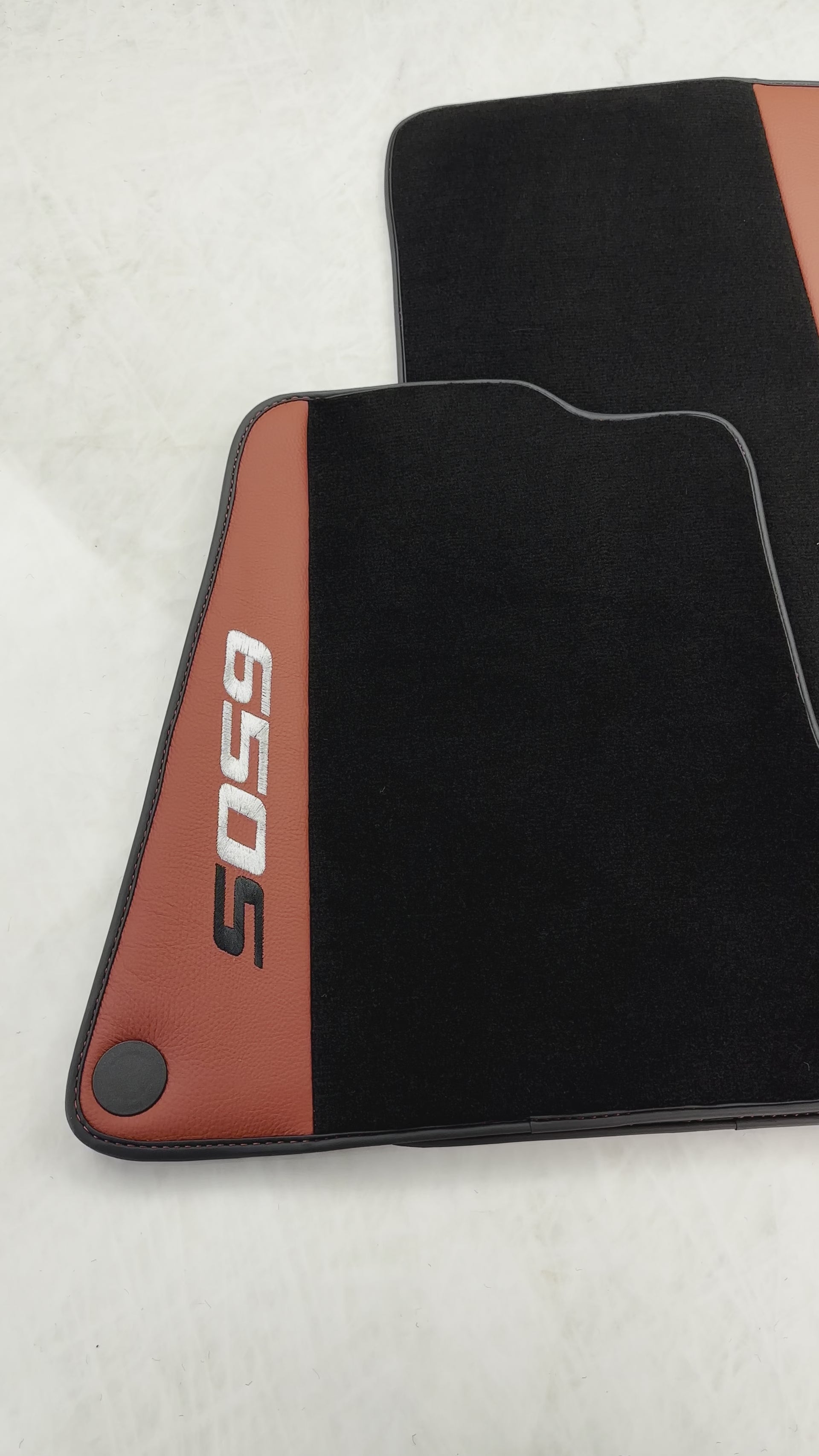 Black Floor Mats For McLaren 650S Black Tailored With Red Leather - AutoWin.EU