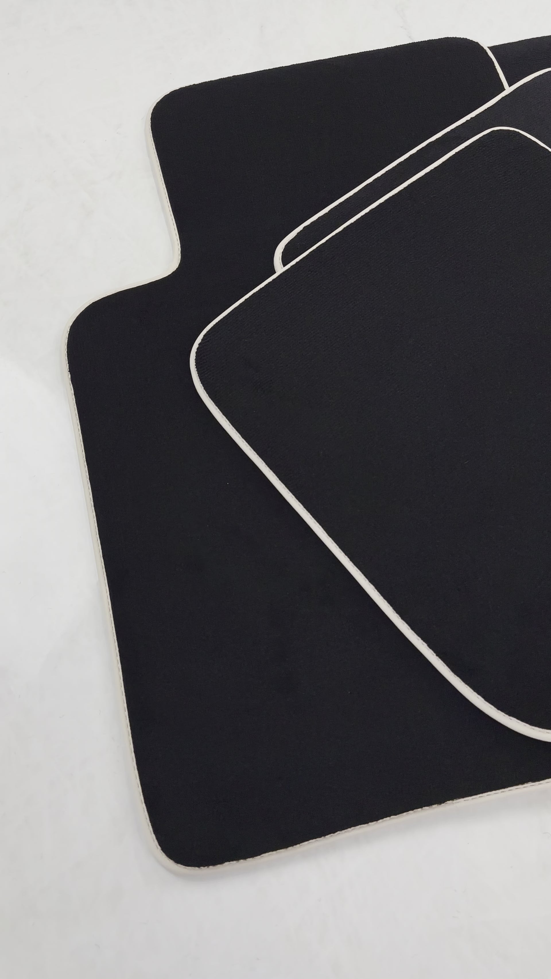 سجاد سيارة أسود لتويوتا كامري (1997-2001) - AutoWin