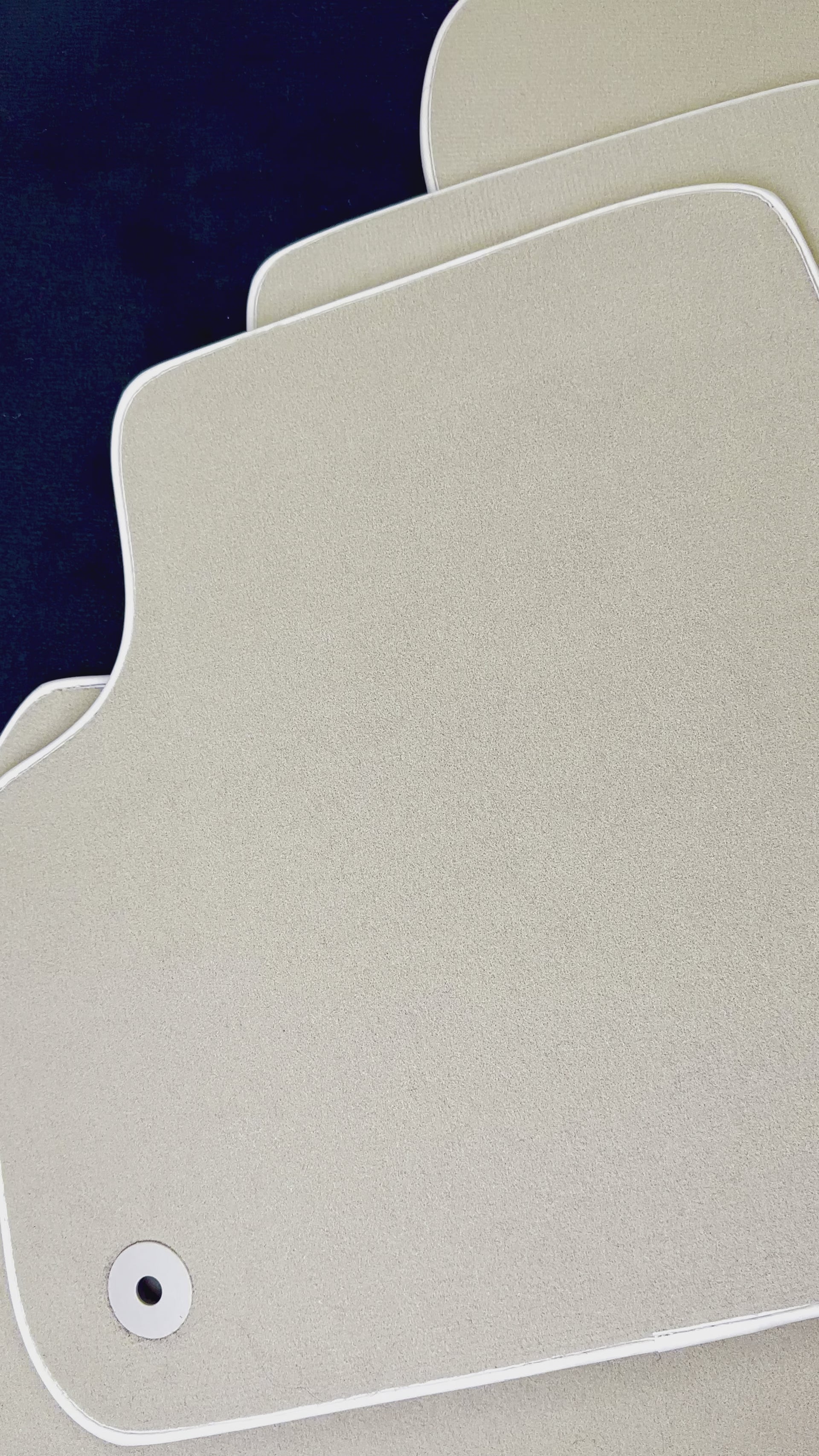 سجاد سيارة بيج لسيارة بنتلي بنتايجا (2015-2023) - AutoWin