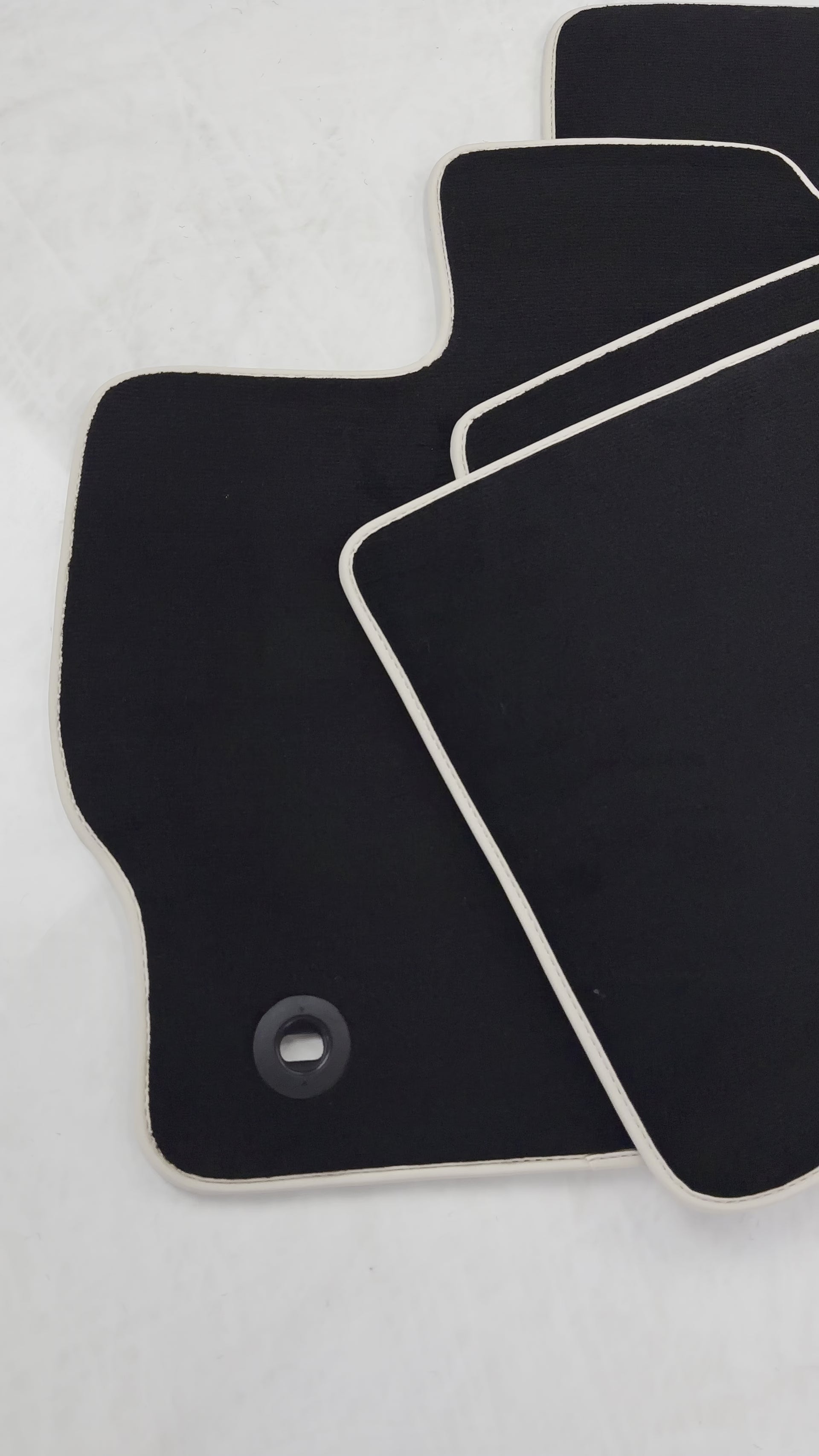 حصائر سيارات لتويوتا بريوس (2012-2016) - AutoWin