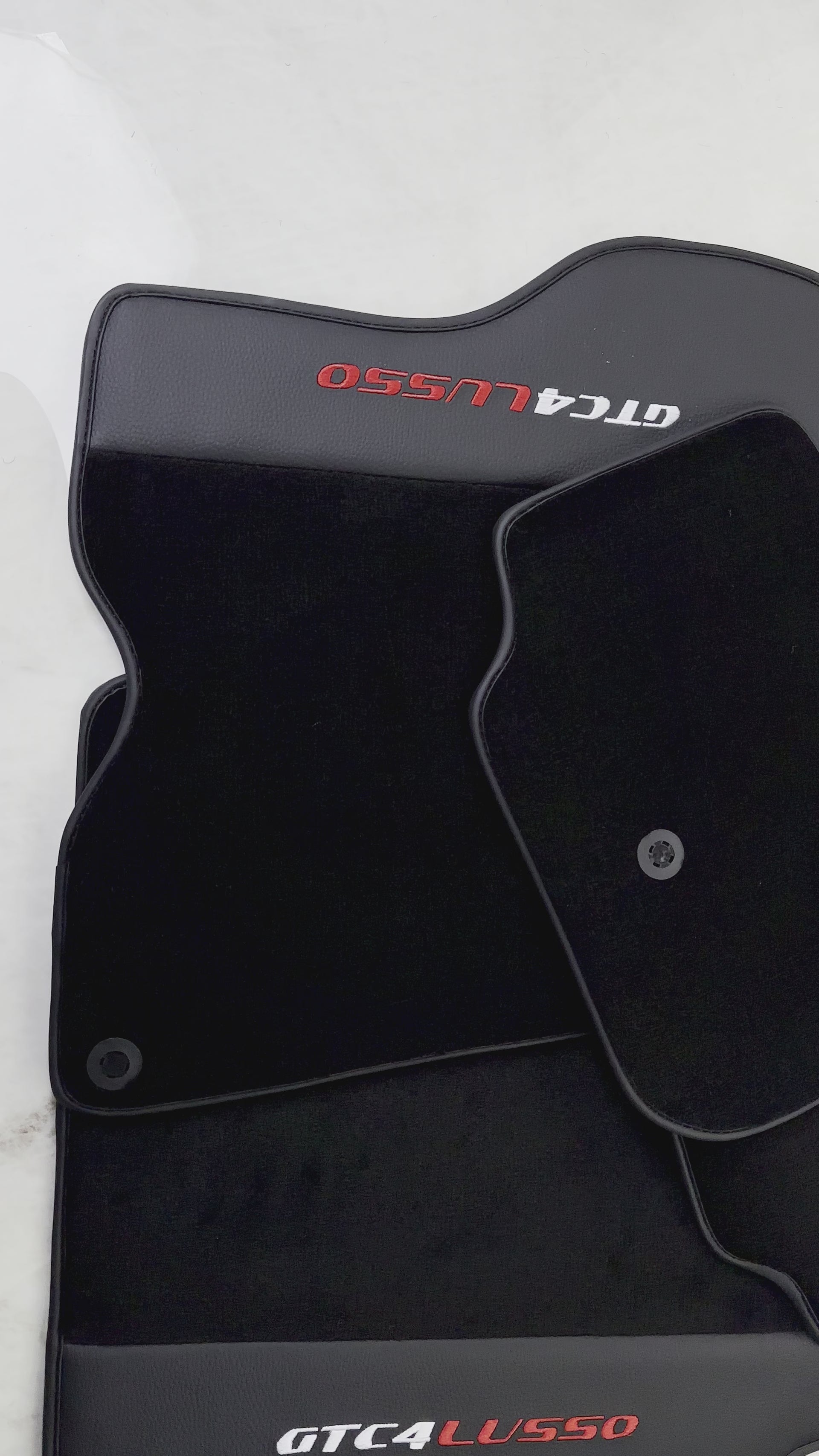 حصائر سيارات سوداء لفيراري GTC4 لوسو (2016-2023) مع جلد - AutoWin