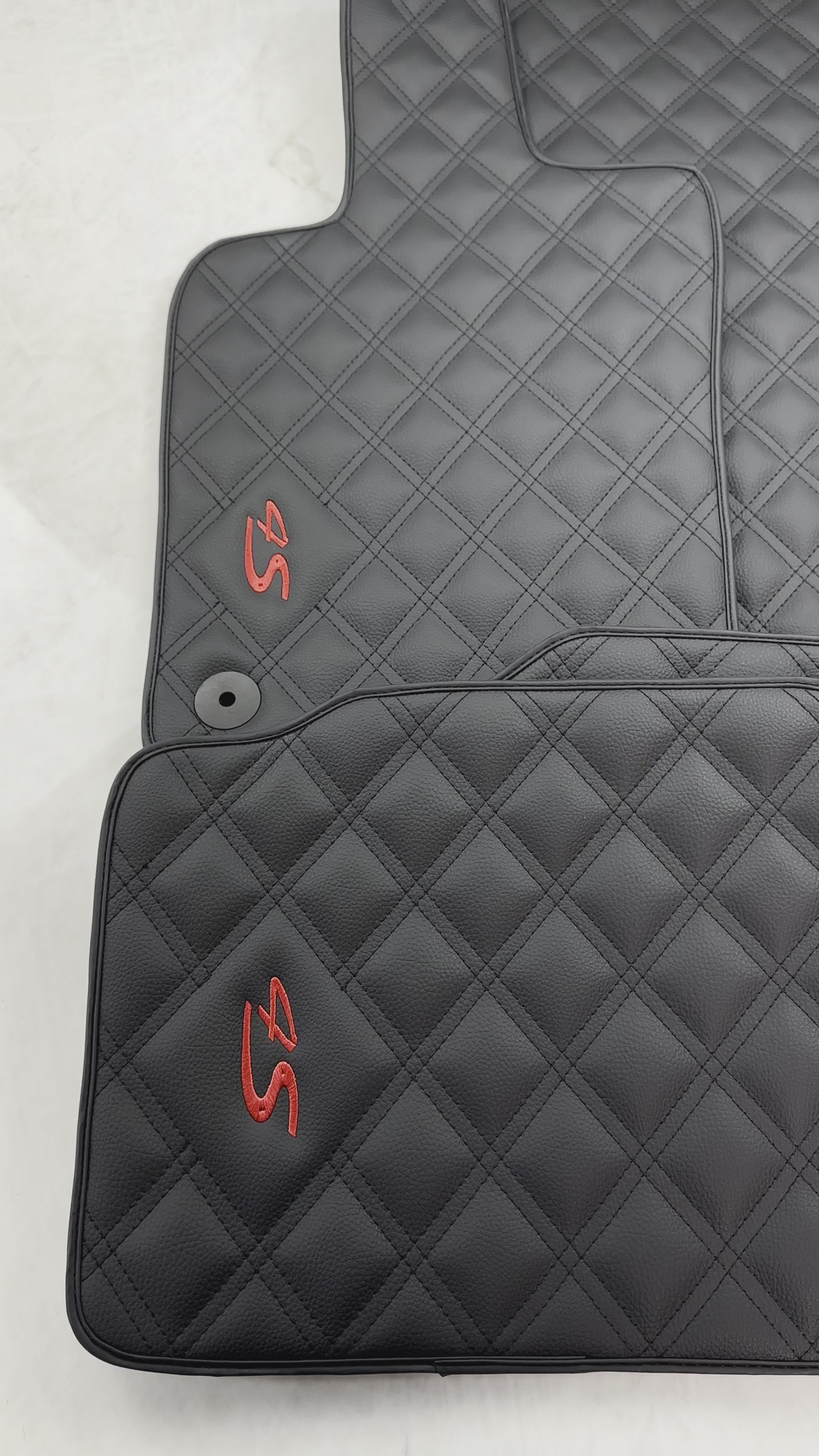 سجاد السيارة الجلدية لسيارة بورش باناميرا 4S 971 (2017-2023) - AutoWin