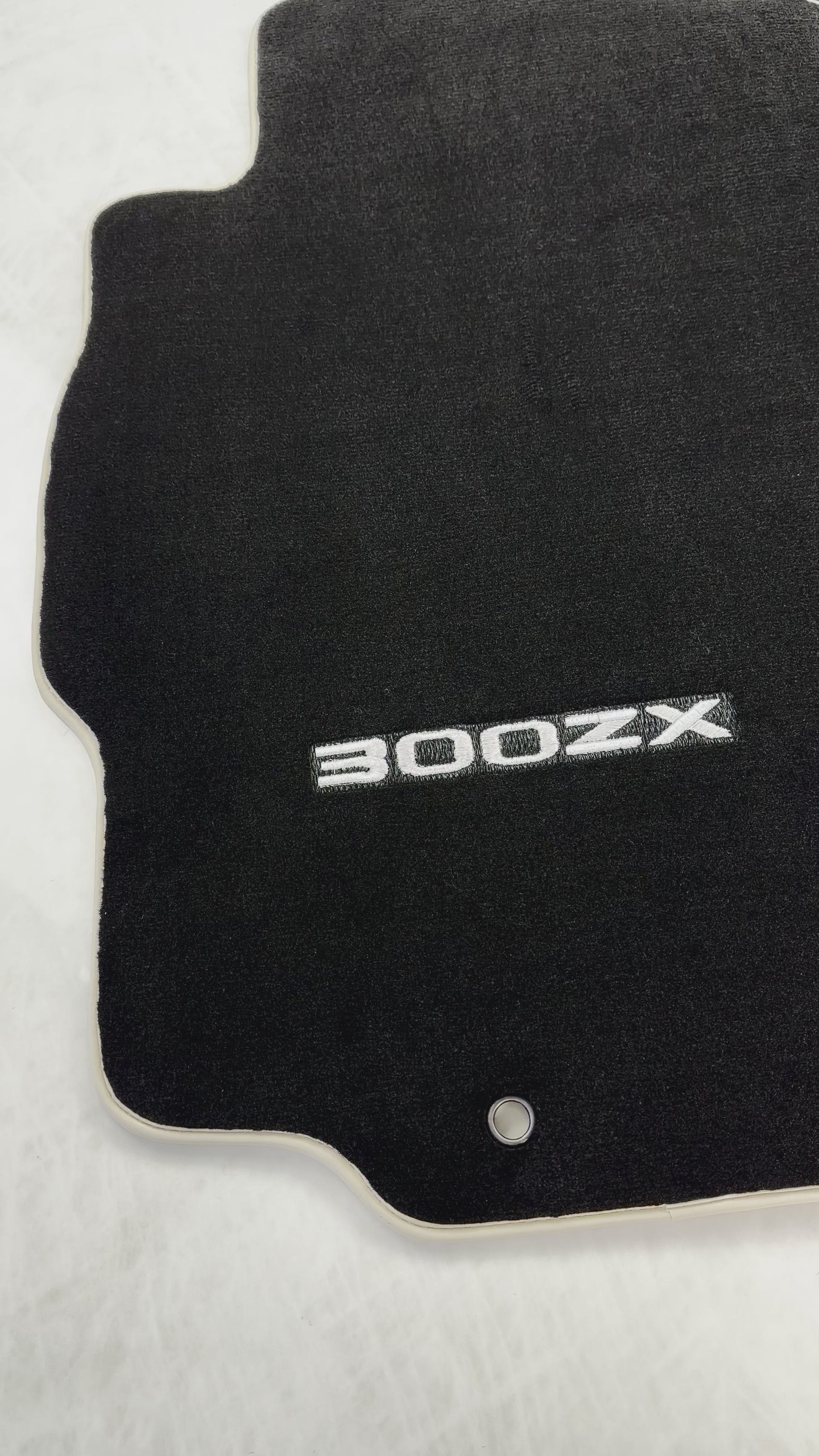 حصائر أرضية سوداء لنيسان 300ZX (1990-2000) بحواف بيج - AutoWin