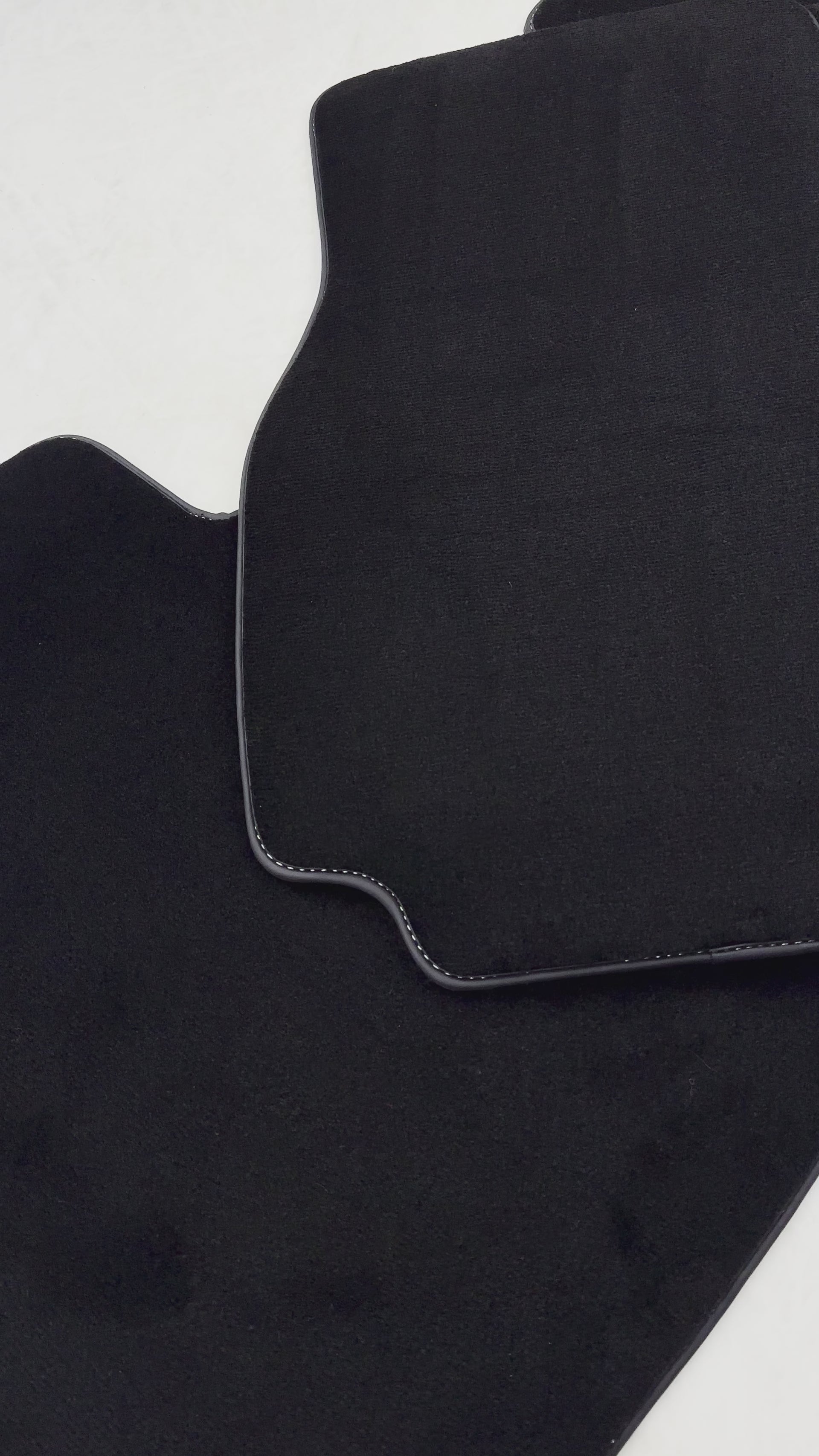 حصائر سيارات سوداء لنيسان باترول (1988-1998) - AutoWin