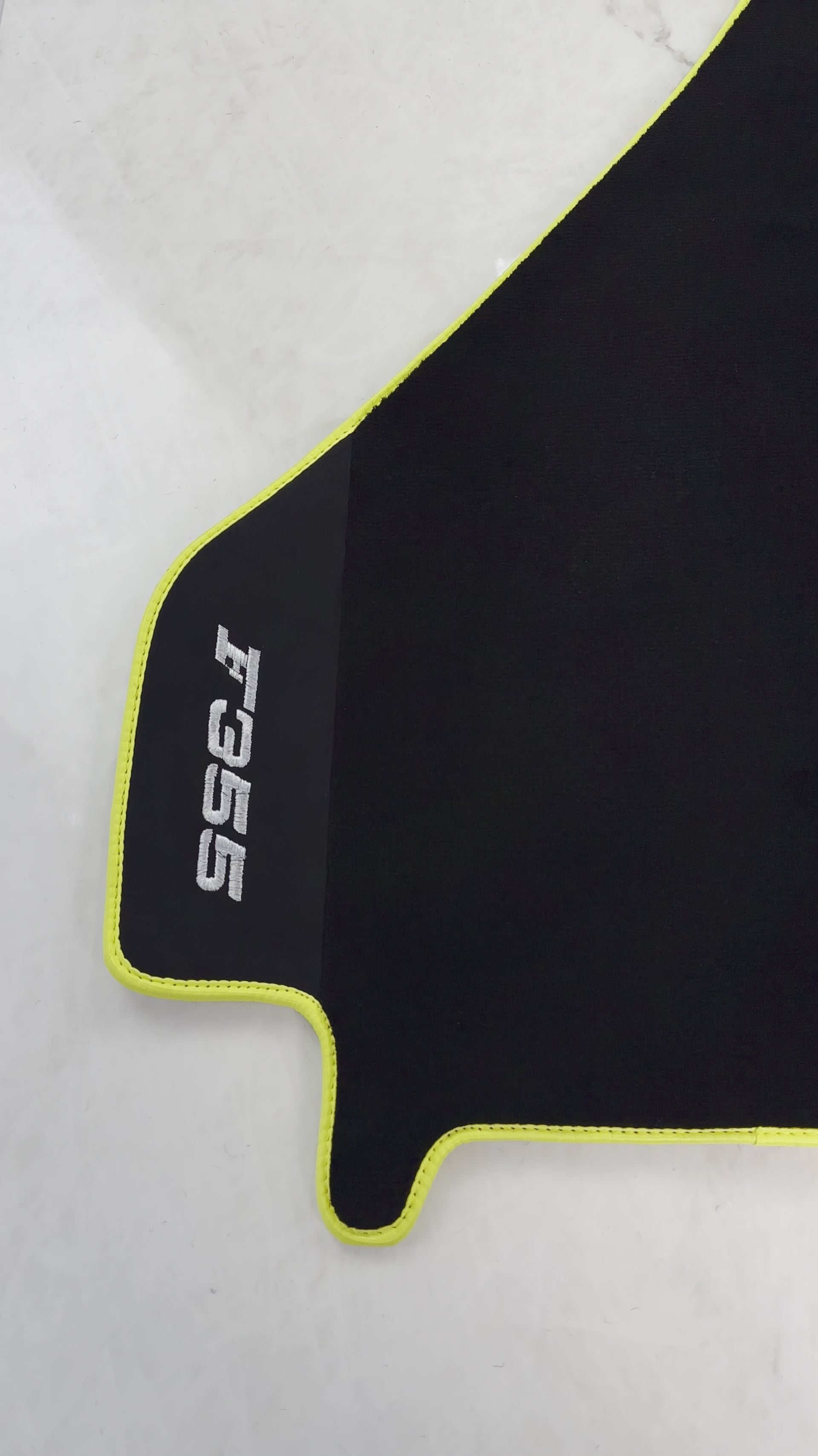 حصائر سيارات سوداء لفيراري F355 1994-1999 مع جلد ألكانترا - AutoWin