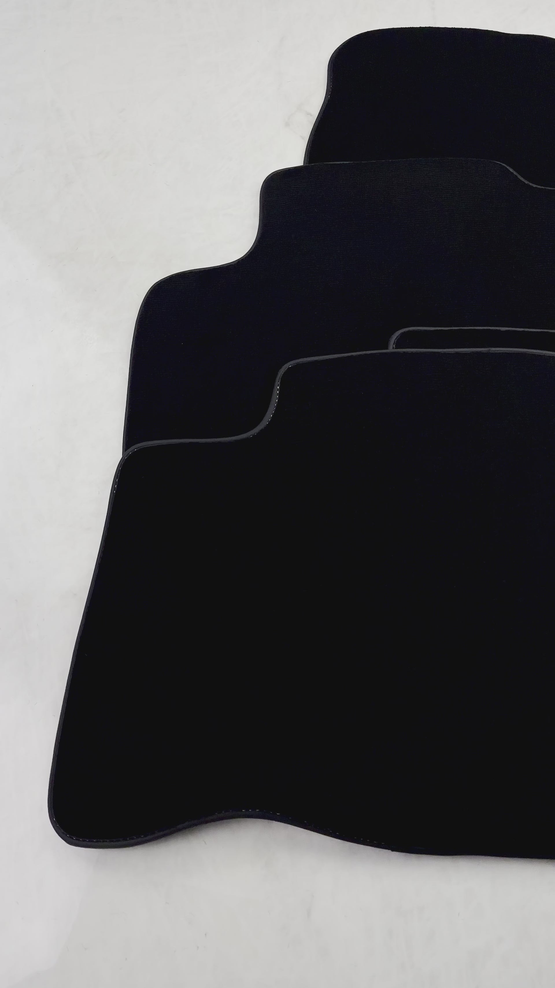 حصير سيارات أسود لسيارة لكزس NX (2014-2022) - AutoWin