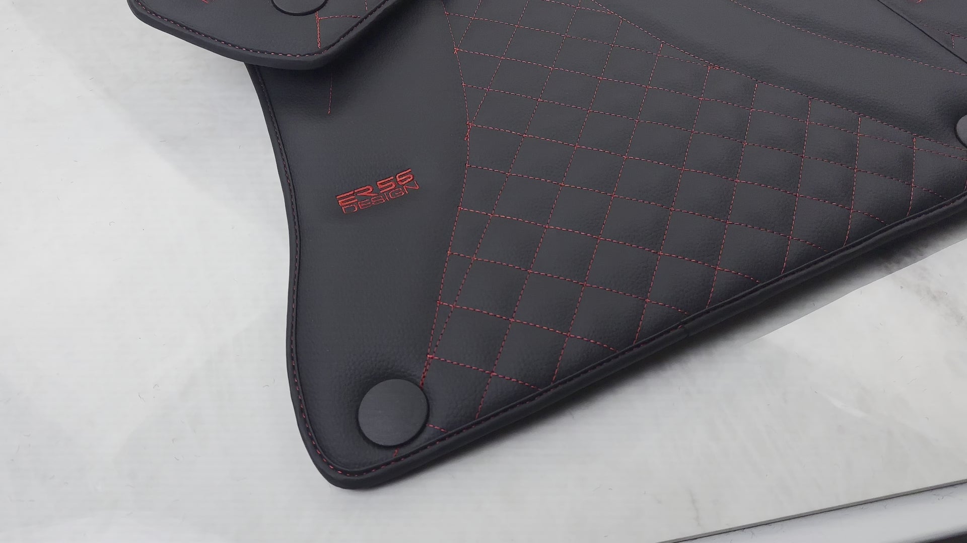 حصائر سيارات جلدية لمرسيدس بنز E-Class W213 سيدان (2016-2020) تصميم ER56 - AutoWin