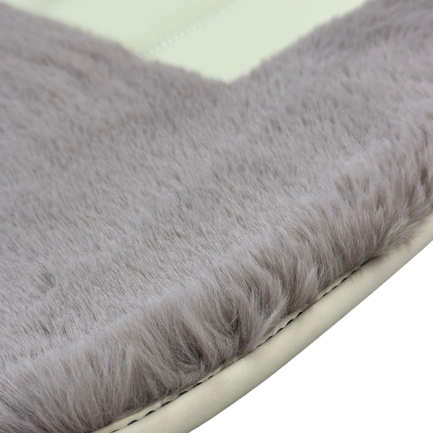 Sheepskin Floor Mats For Bentley Continental GT (2011–2018) Er56 Design - AutoWin