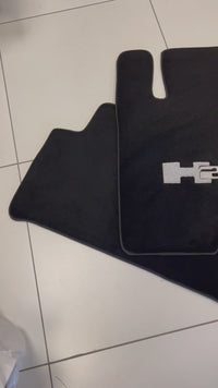 سجادات سيارات لحمر H2 2003-2009 مصممة بالسجاد الأسود