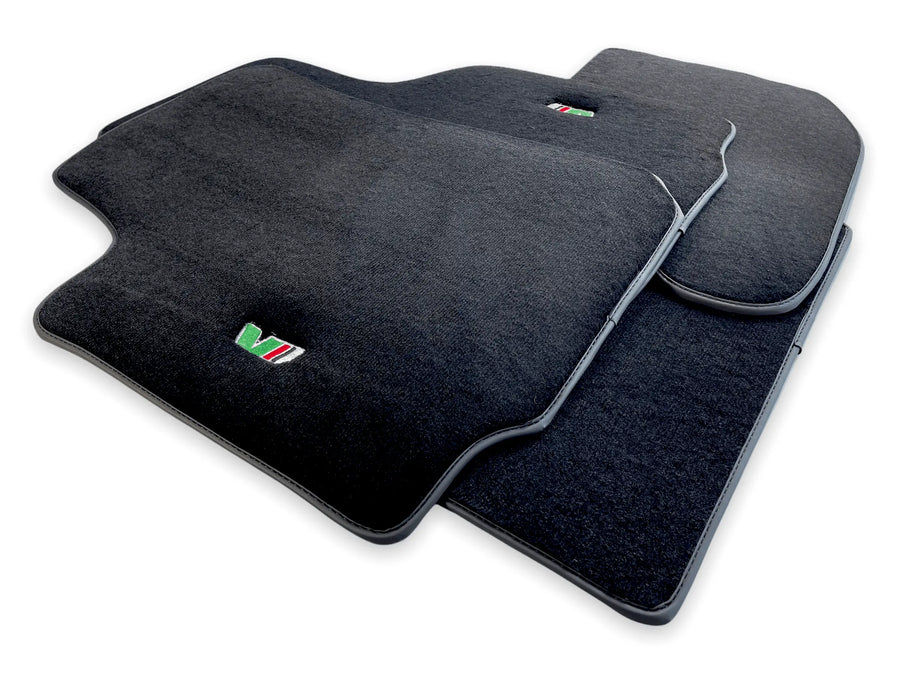 Floor Mats For Skoda Superb I 2001-2008 - AutoWin