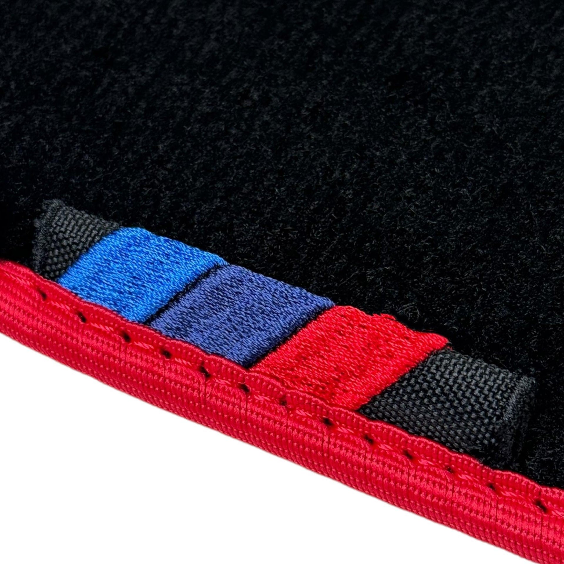 Black Mats For BMW 5 Series E34 Sedan | Red Trim - AutoWin