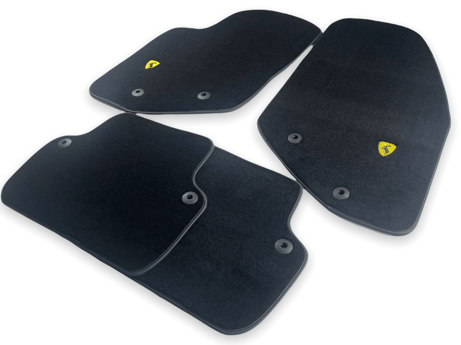 Floor Mats For Volvo V40 (1996-2000) - AutoWin